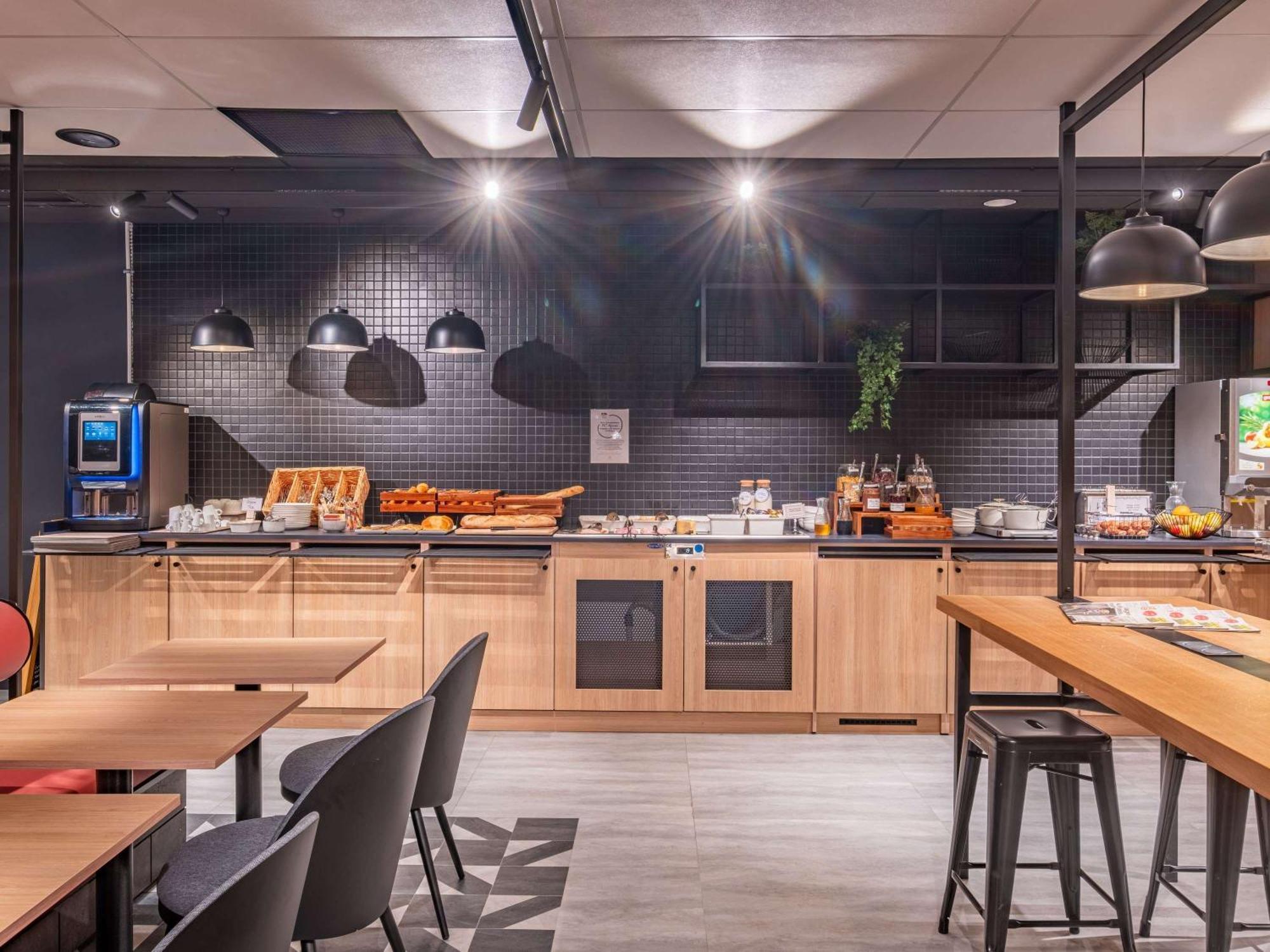 Ibis Budget Nantes Nord Treillières エクステリア 写真